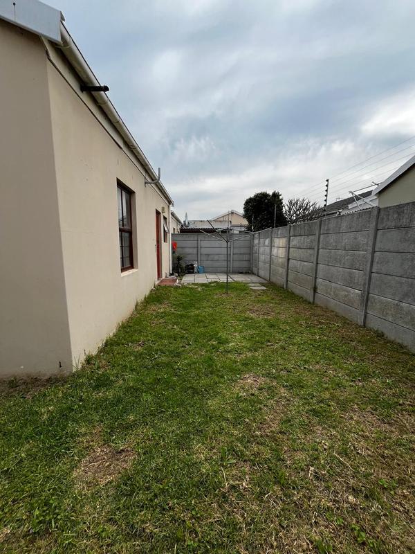 2 Bedroom Property for Sale in Guldenland Western Cape